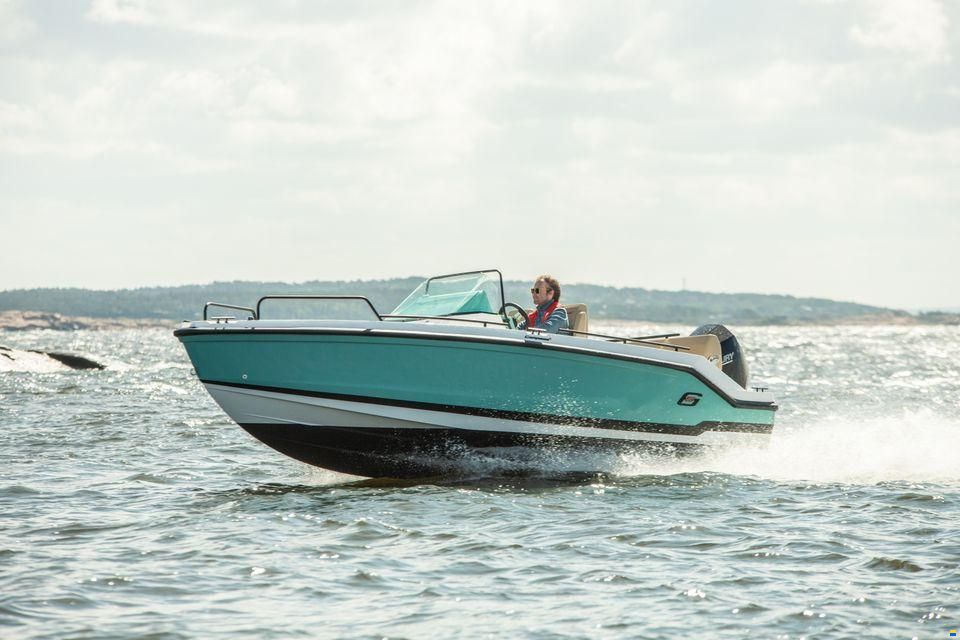 Compass Boats 6s