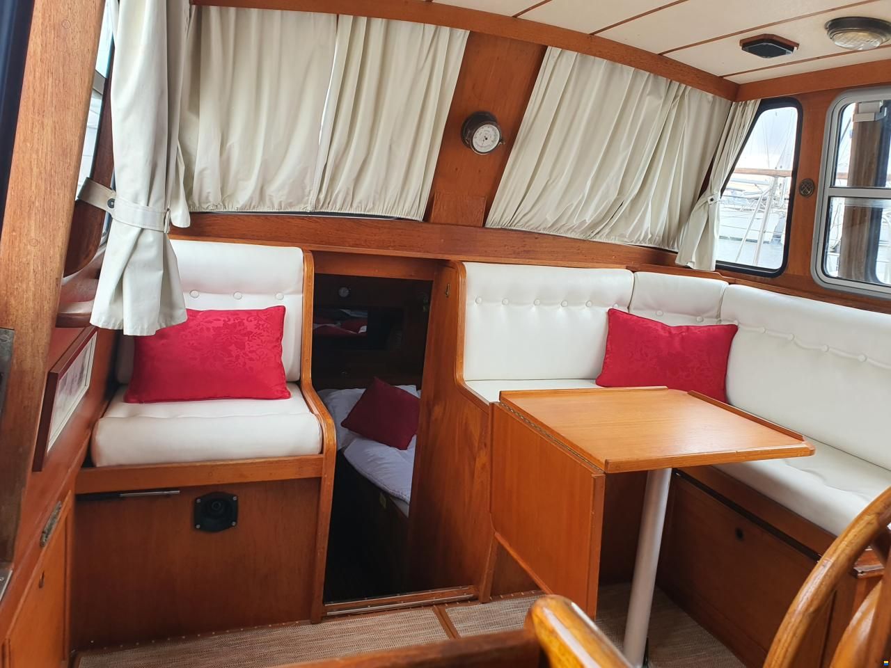 Nauticat 33