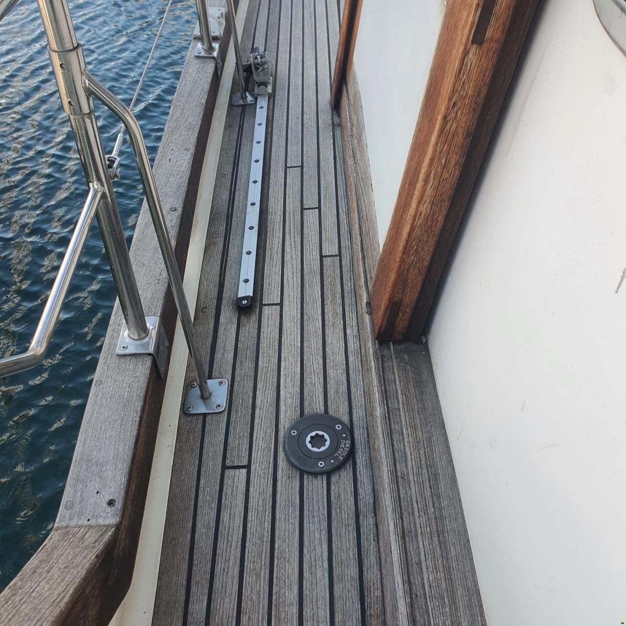 Nauticat 33