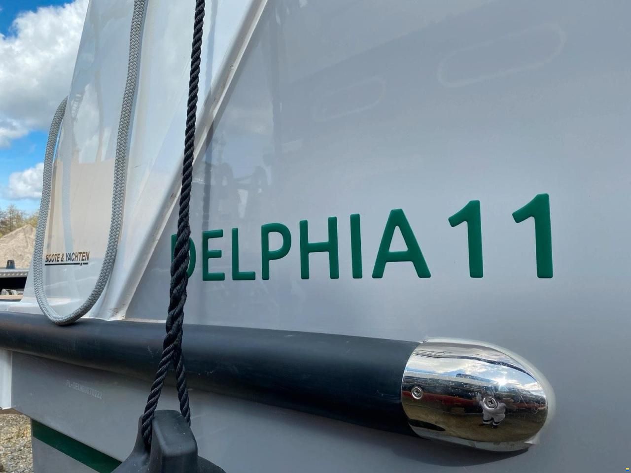 Delphia 11 FLY