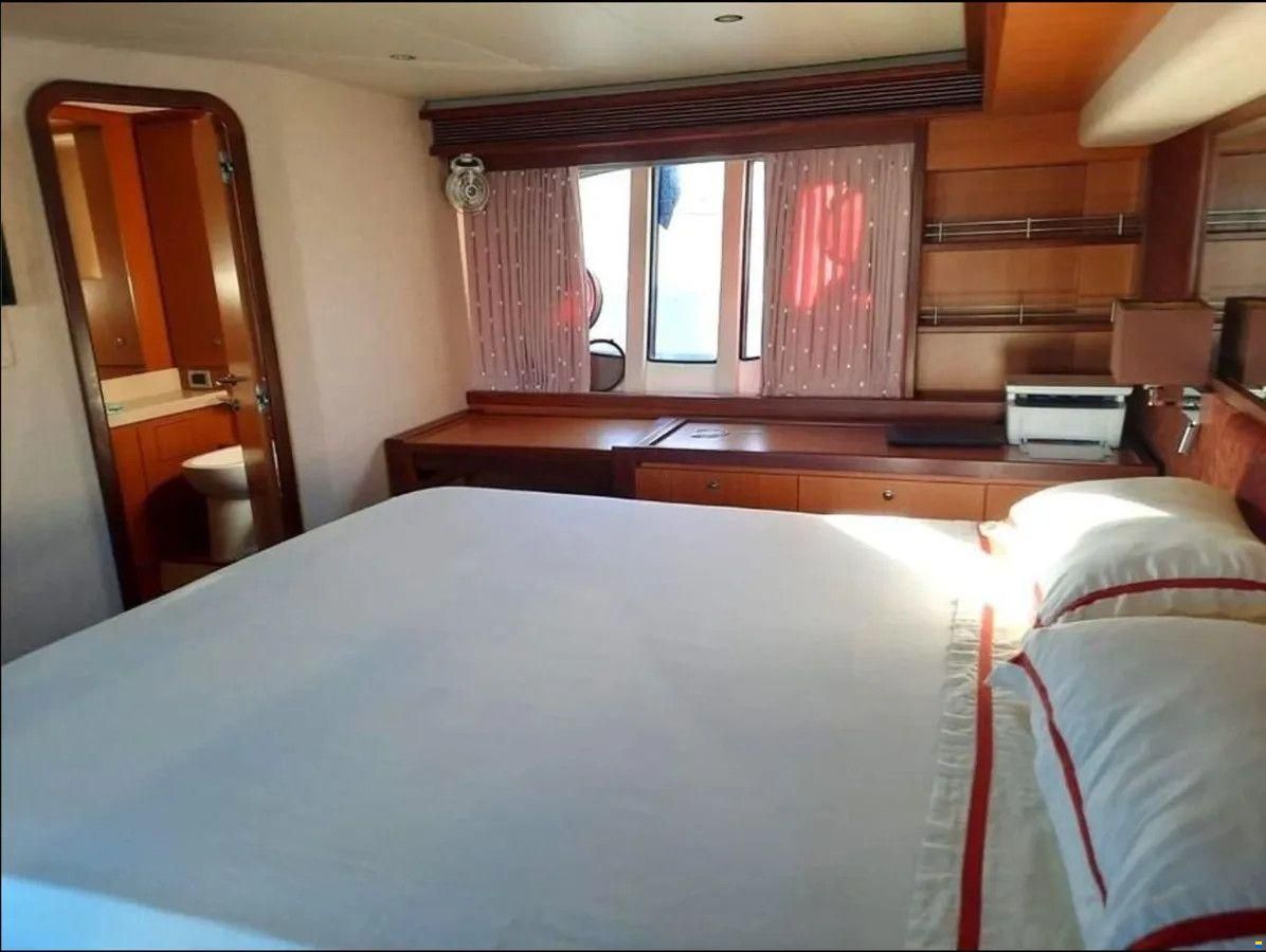 Ferretti 630