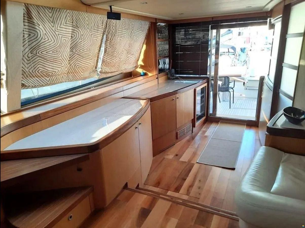 Ferretti 630