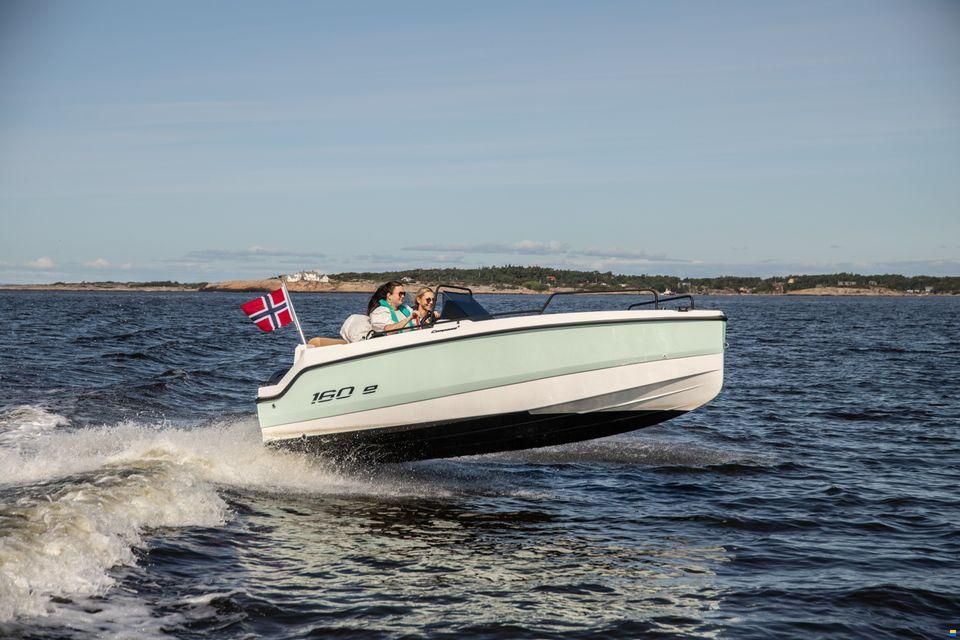 Compass Boats 160e