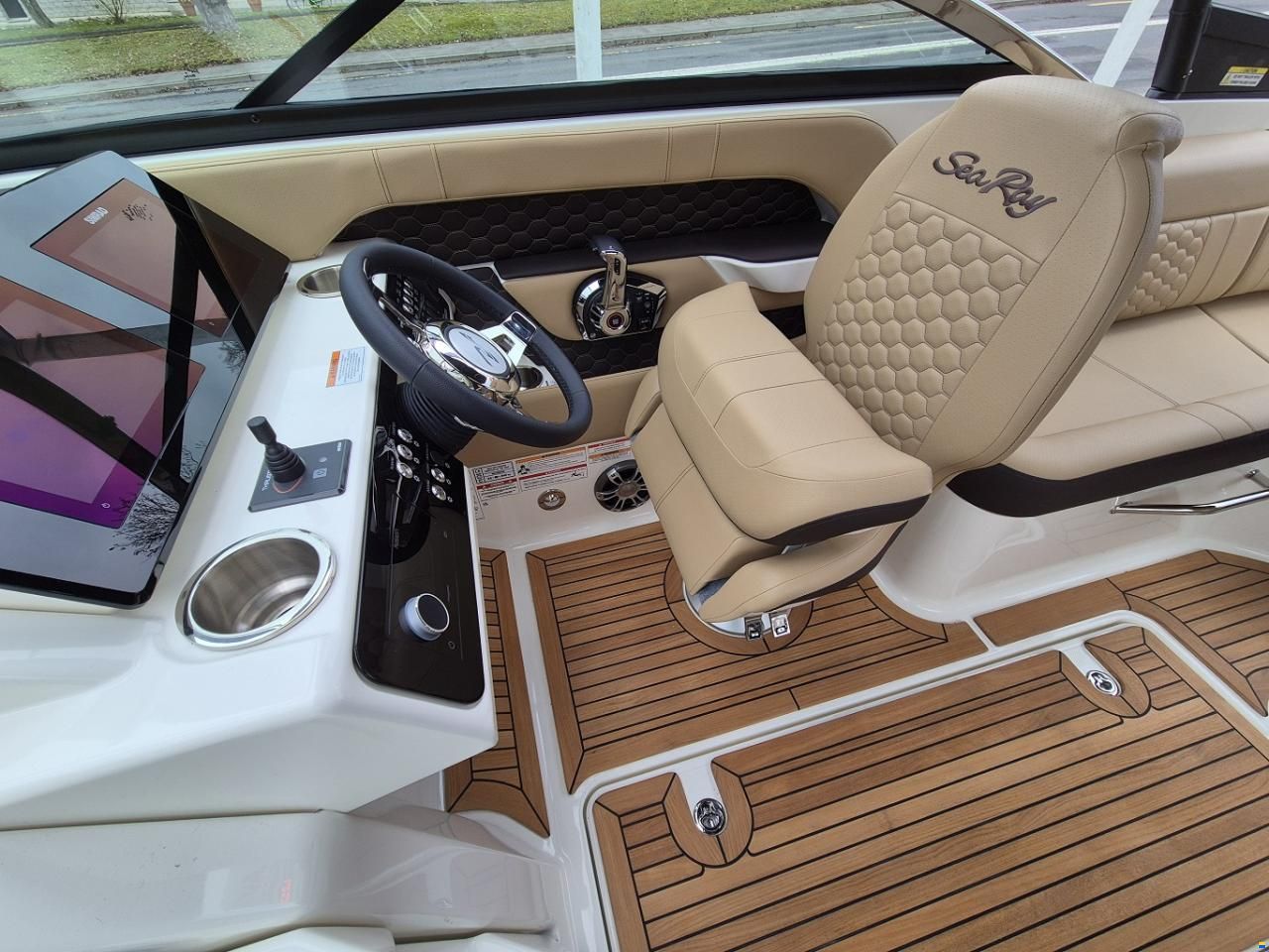 Sea Ray Sun Sport 250 Europe