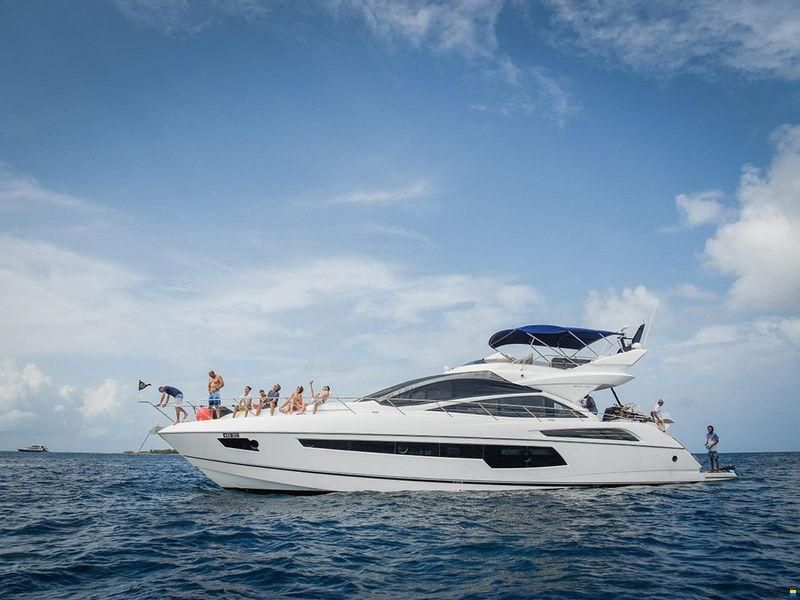 Sunseeker 68 Sport Yacht