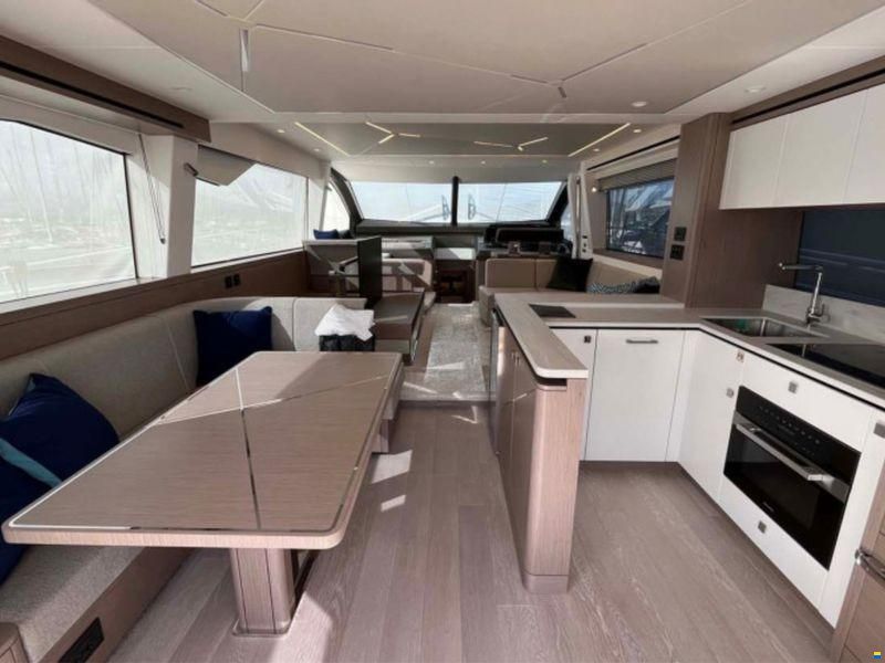 Sunseeker Manhattan 68