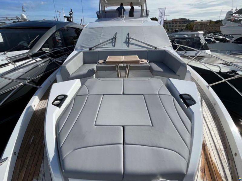 Sunseeker Manhattan 68