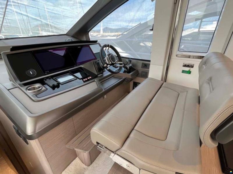 Sunseeker Manhattan 68