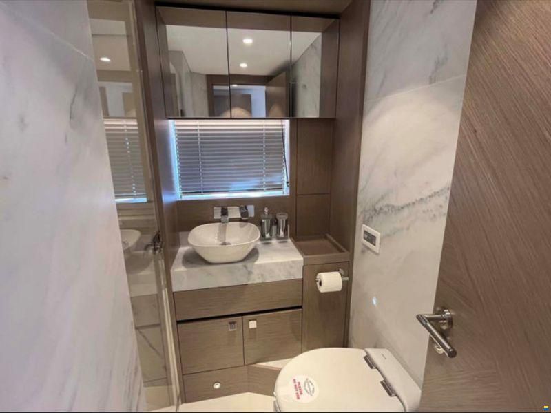 Sunseeker Manhattan 68