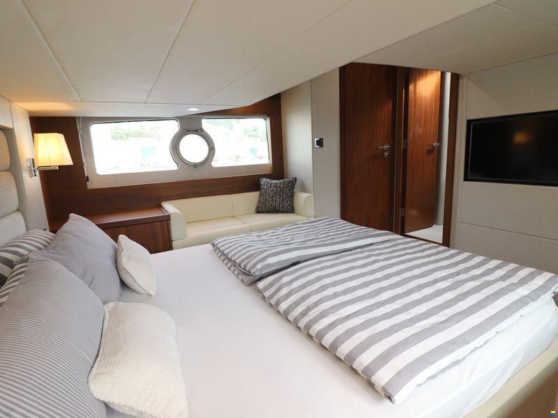 Sunseeker San Remo