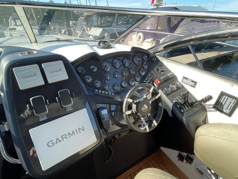 Sunseeker International/ Don Shead Supe