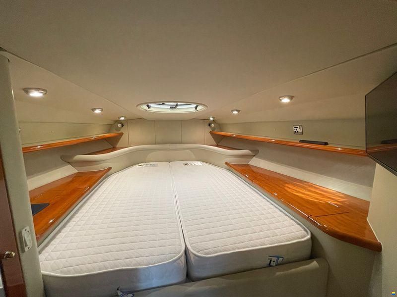 Sunseeker International/ Don Shead Supe