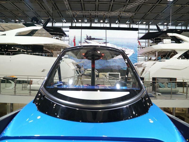 Sunseeker Hawk 38