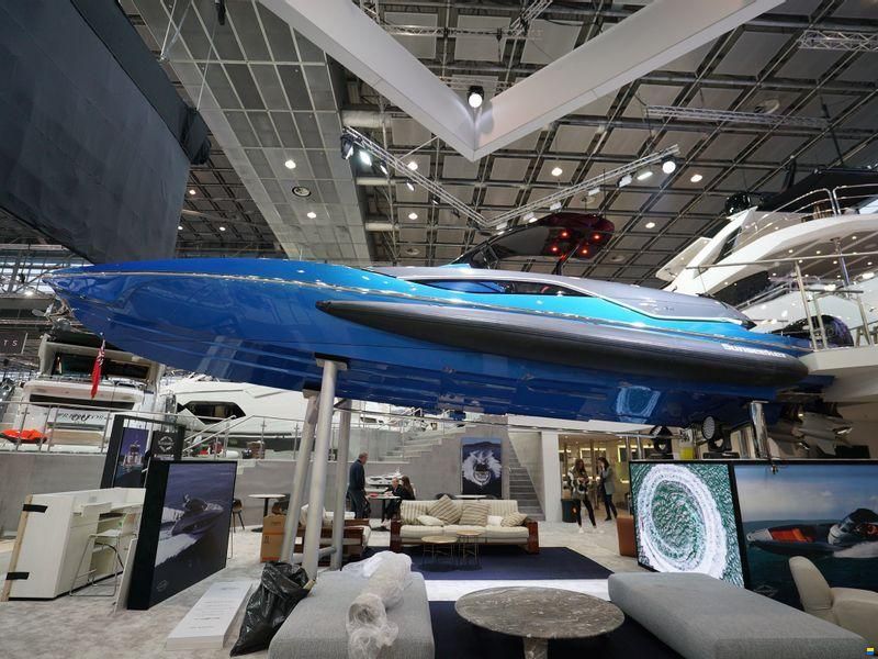 Sunseeker Hawk 38