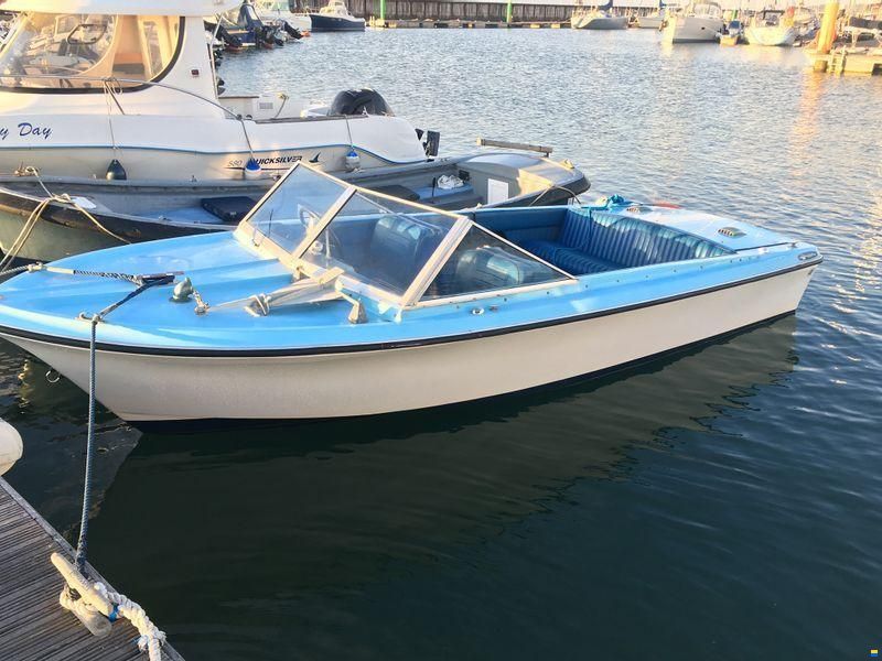 Sunseeker Sovereign 17 Hostess