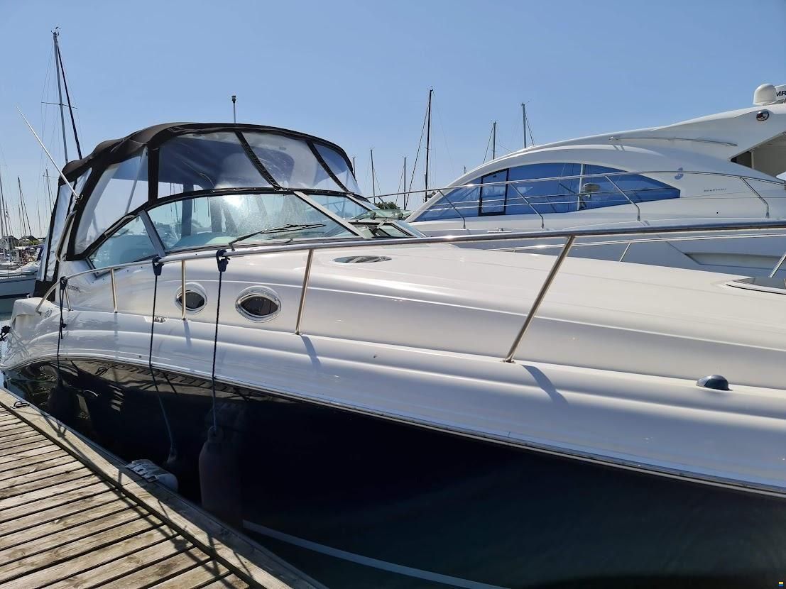 Sea Ray 375 Sundancer