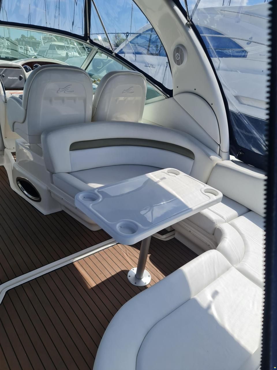 Sea Ray 375 Sundancer