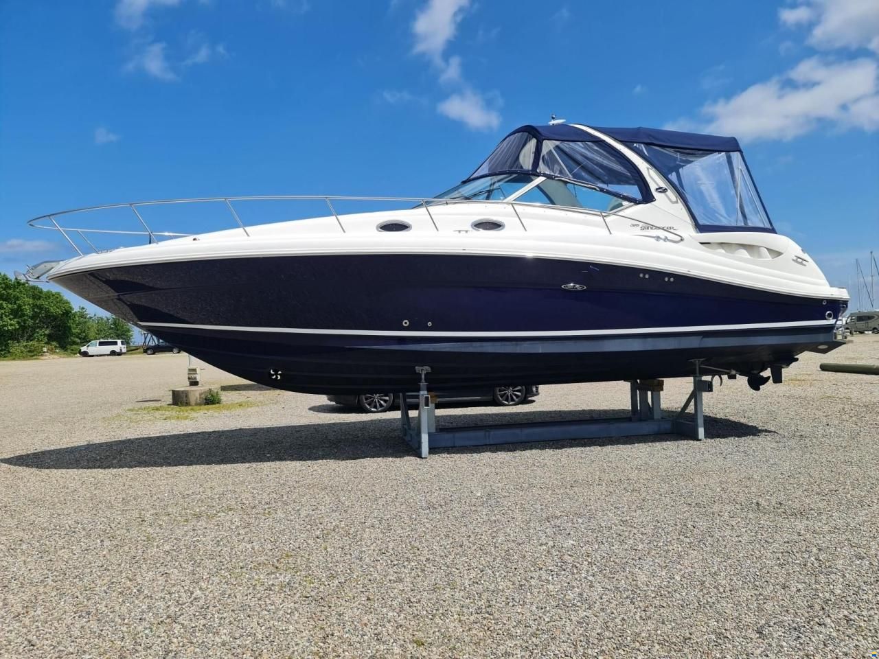 Sea Ray 375 Sundancer