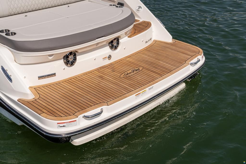 Sea Ray SLX 280