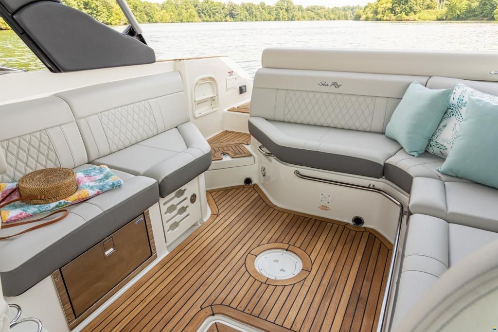 Sea Ray SLX 280