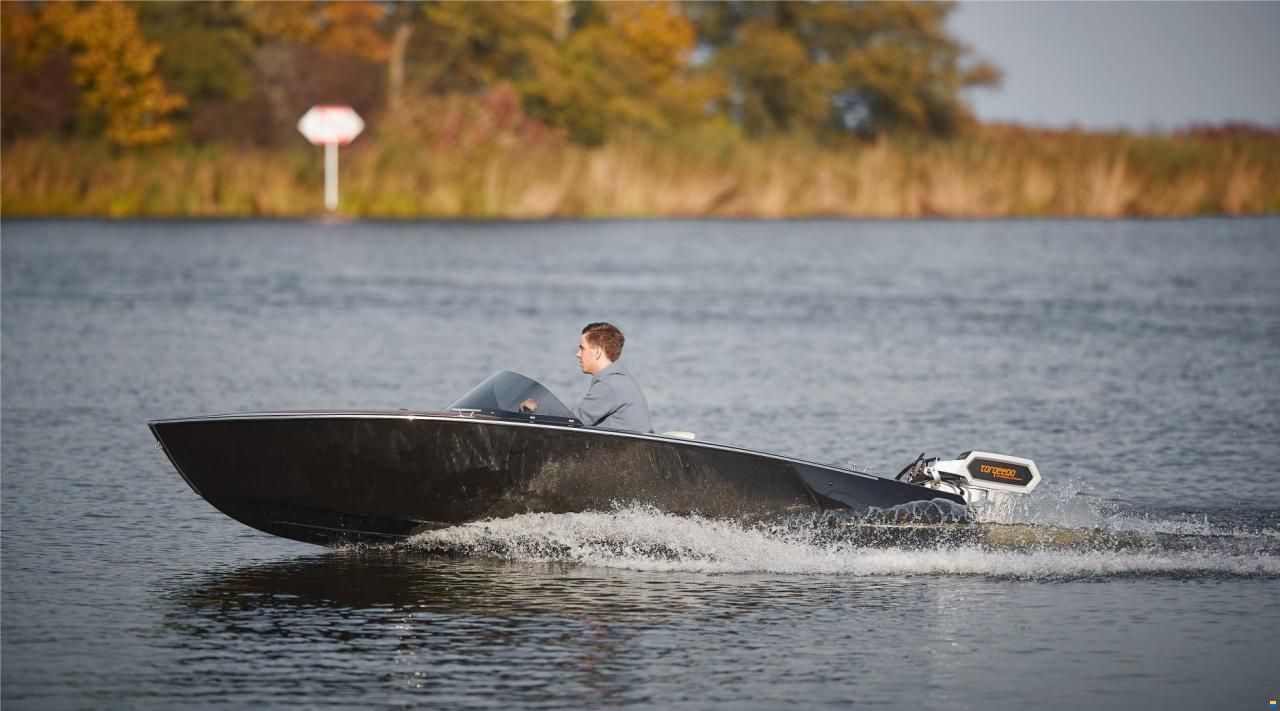 VTS Boats Flying Shark 4.2