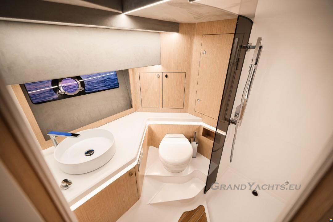 Focus Motor Yacht Forza 37