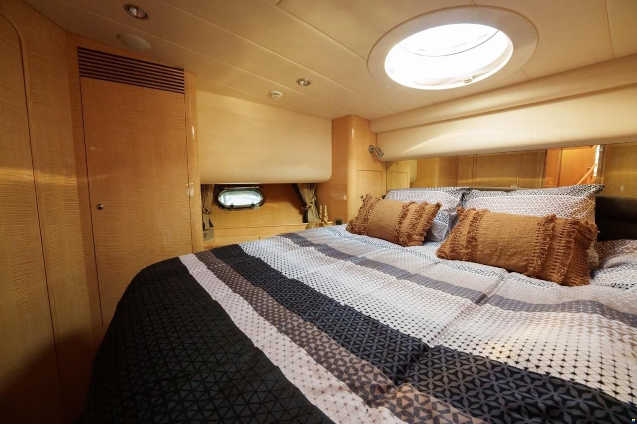 Elegance 54