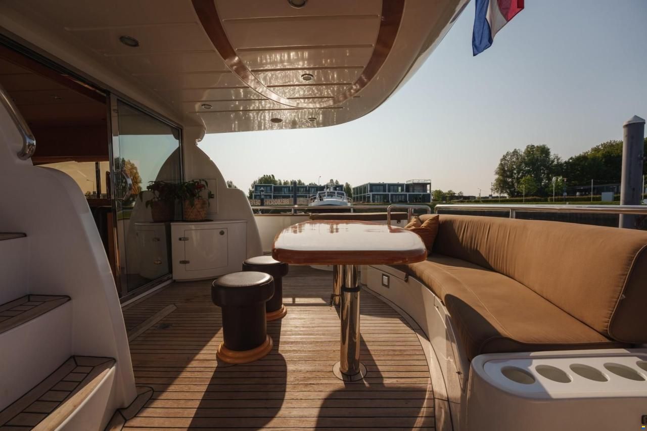 Elegance 54