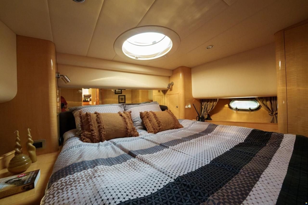 Elegance 54