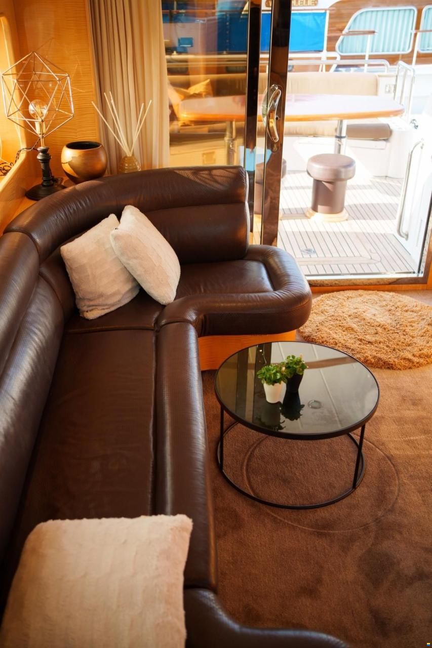 Elegance 54