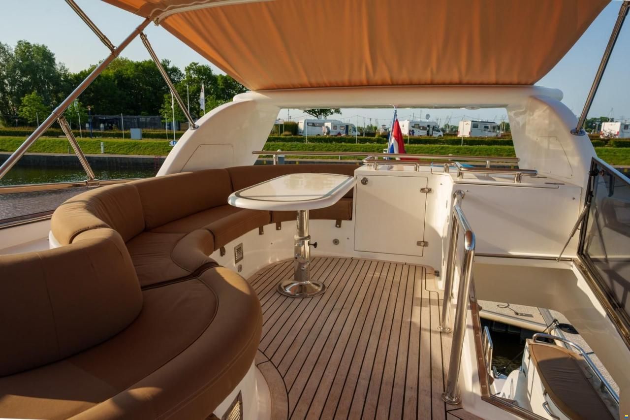 Elegance 54
