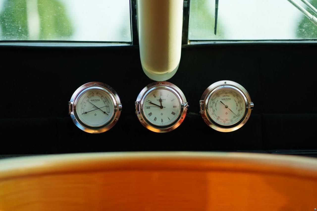 Elegance 54