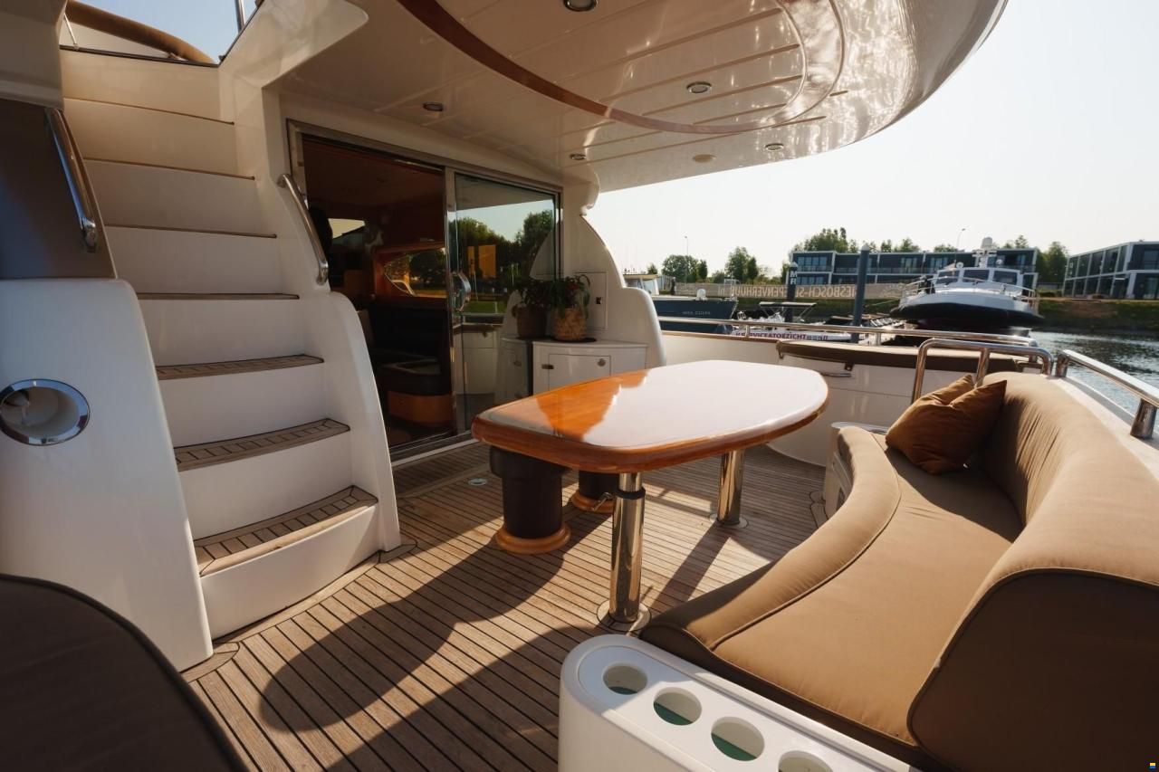 Elegance 54