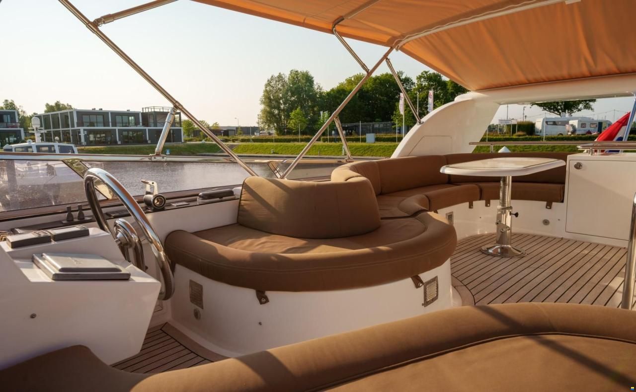 Elegance 54