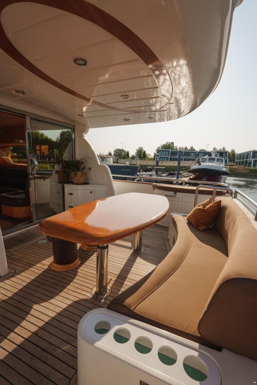Elegance 54