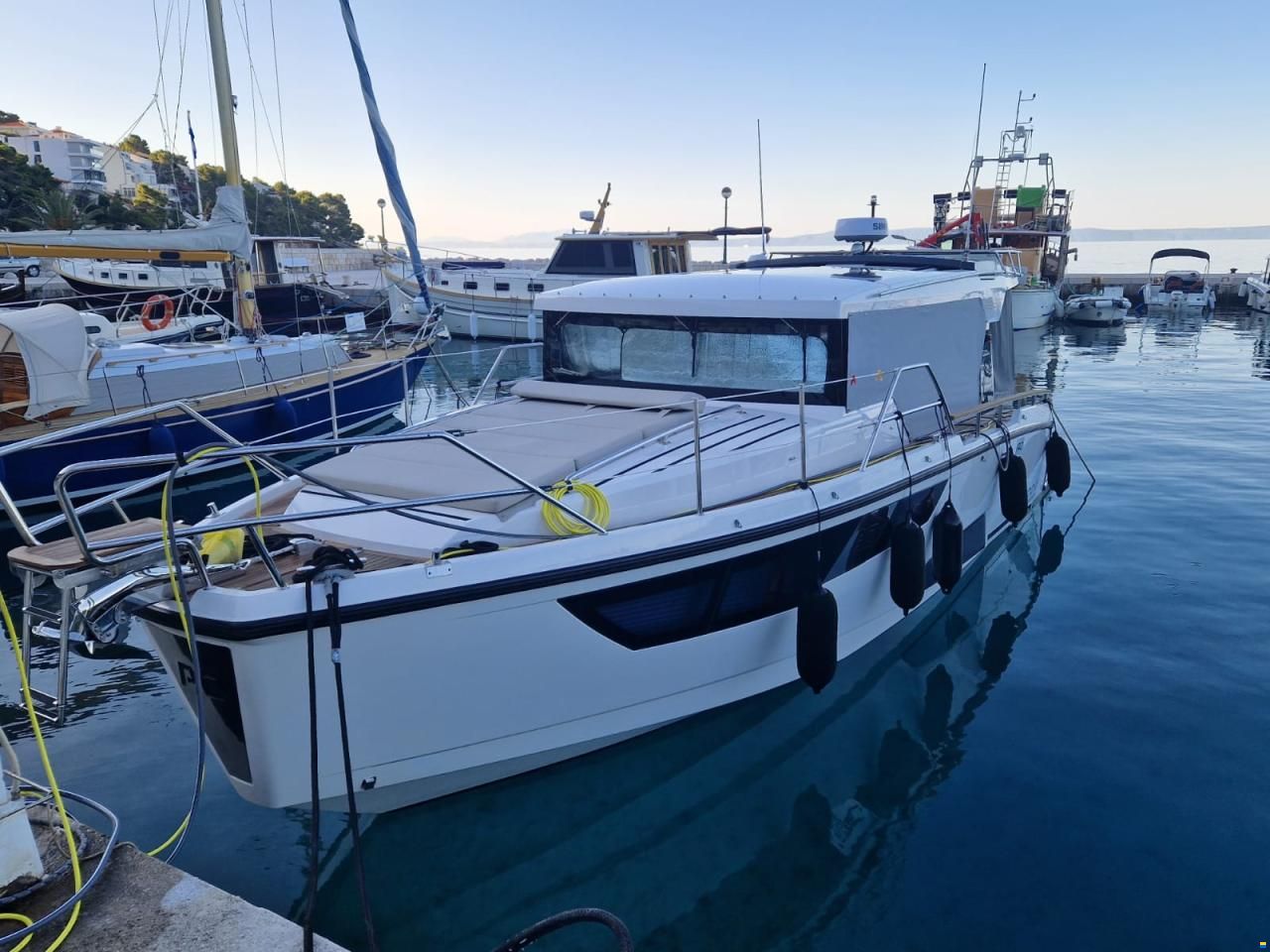 Aquador 35 AQ