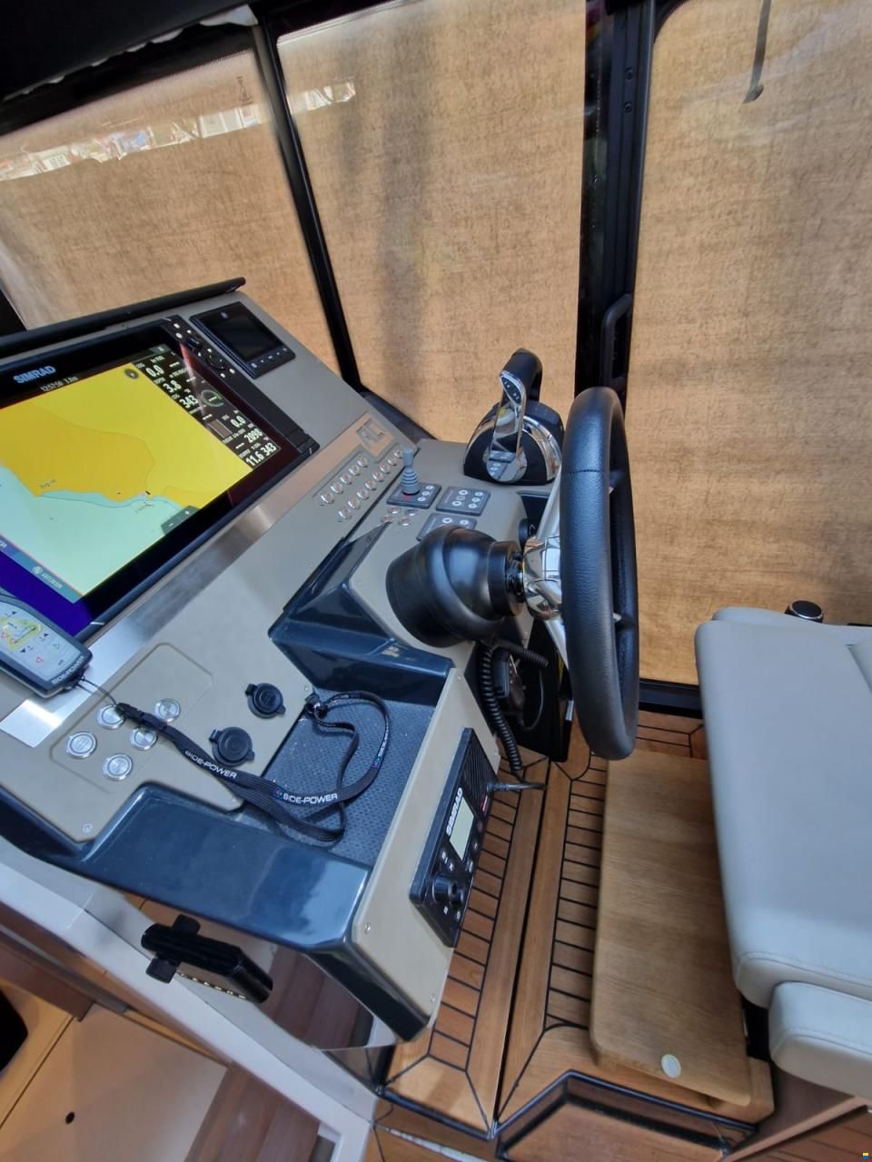 Aquador 35 AQ