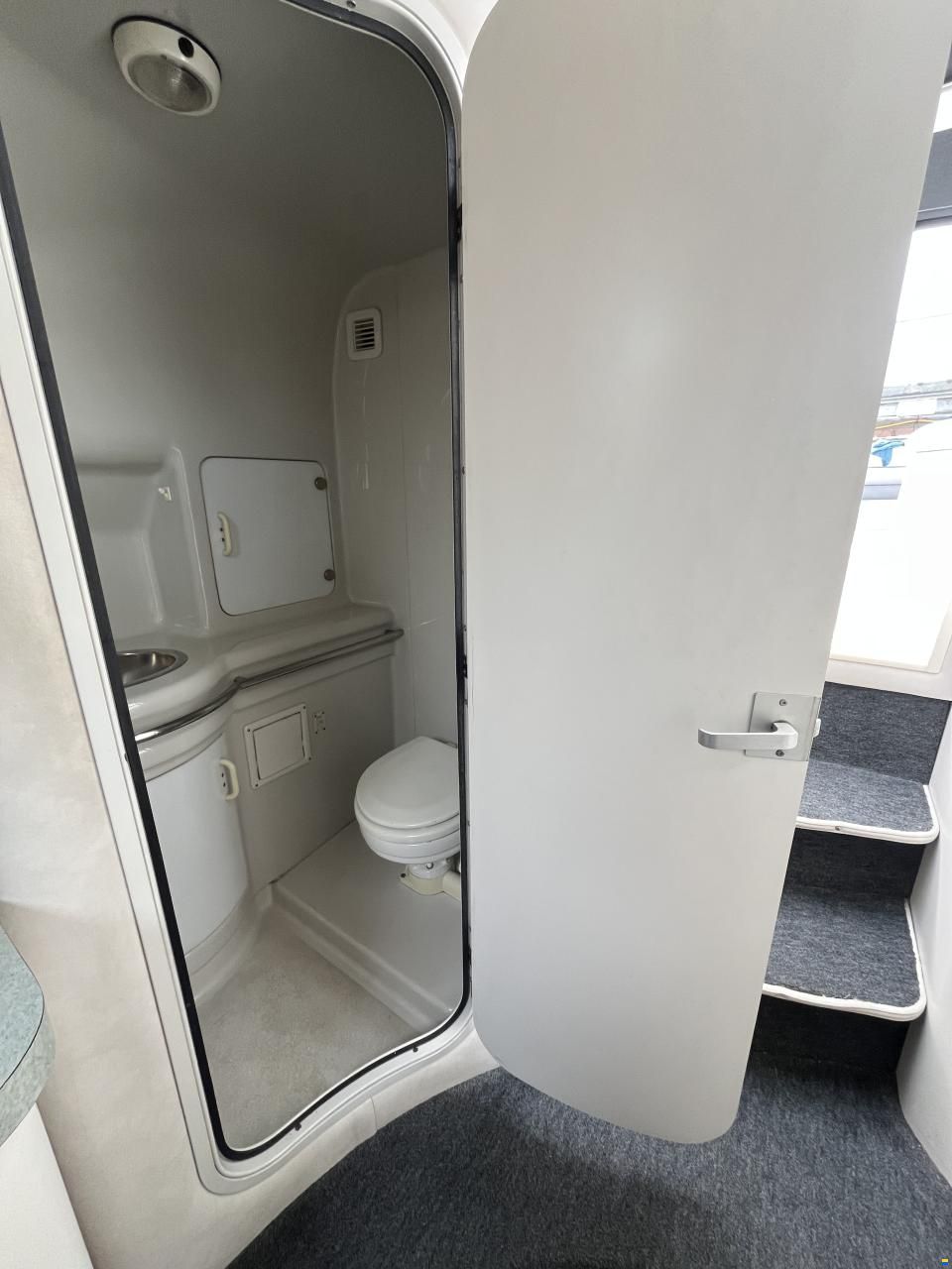 Chris Craft Crown 282