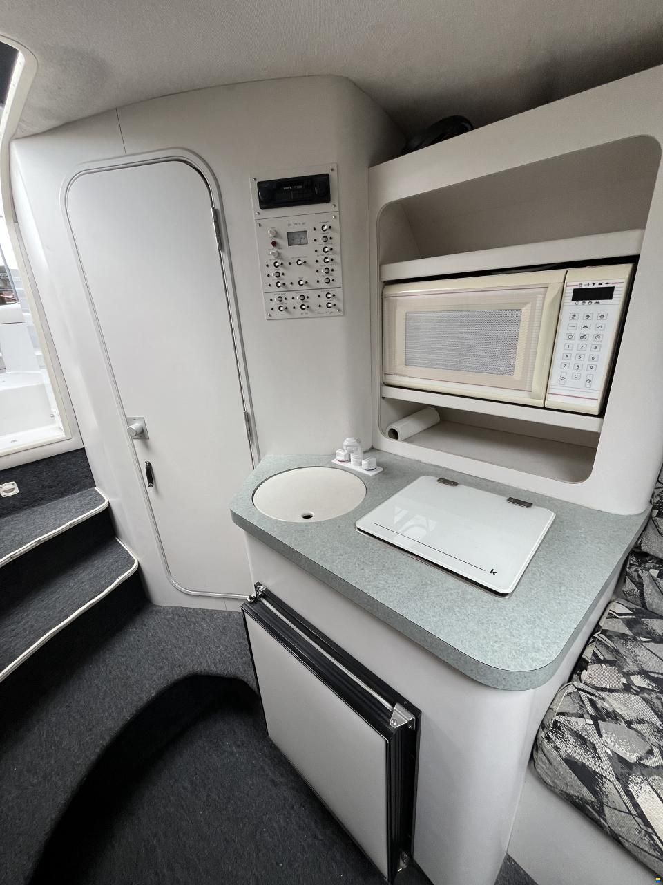 Chris Craft Crown 282