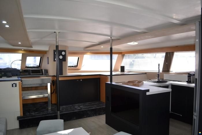 Fountaine Pajot Sanya 57