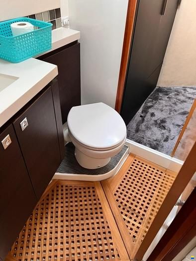 Fountaine Pajot Sanya 57
