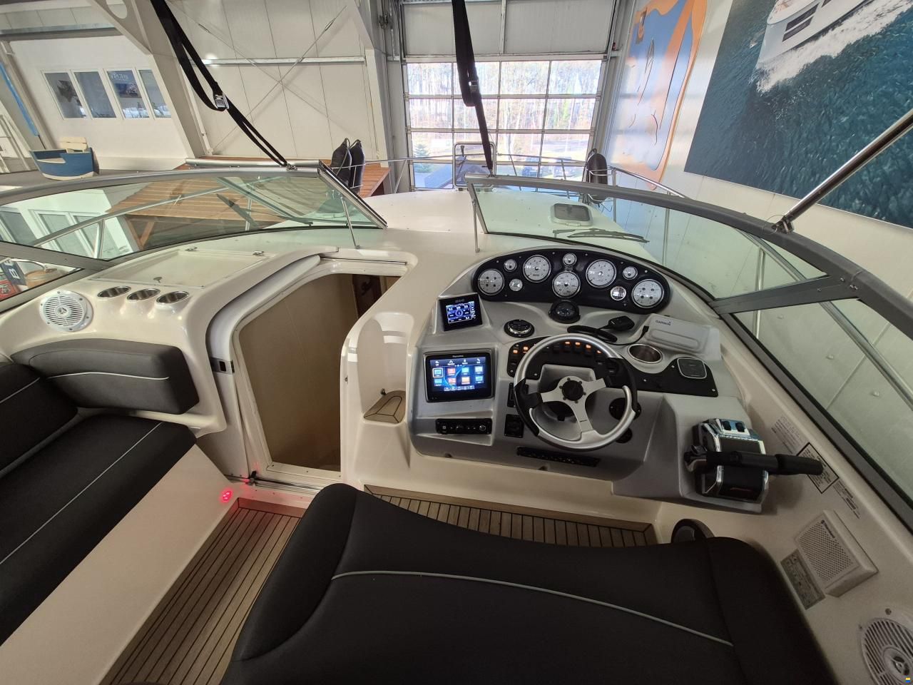 Rinker 342 FIESTA VEE