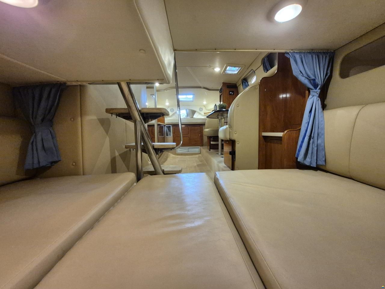 Rinker 342 FIESTA VEE
