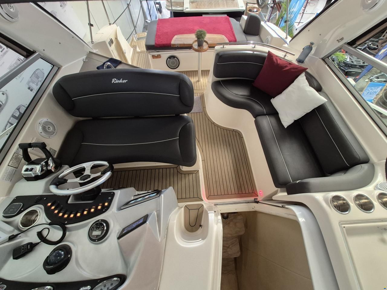 Rinker 342 FIESTA VEE