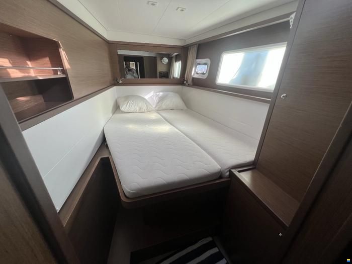 Lagoon 450