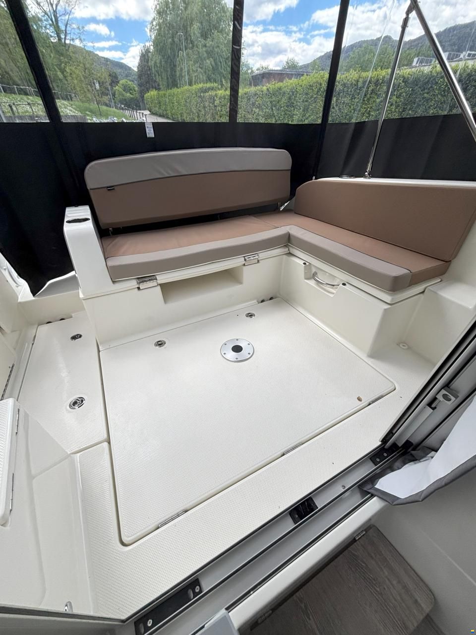 Quicksilver 705 Weekend