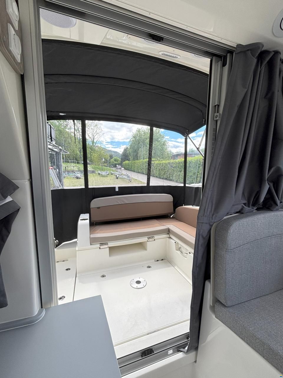 Quicksilver 705 Weekend