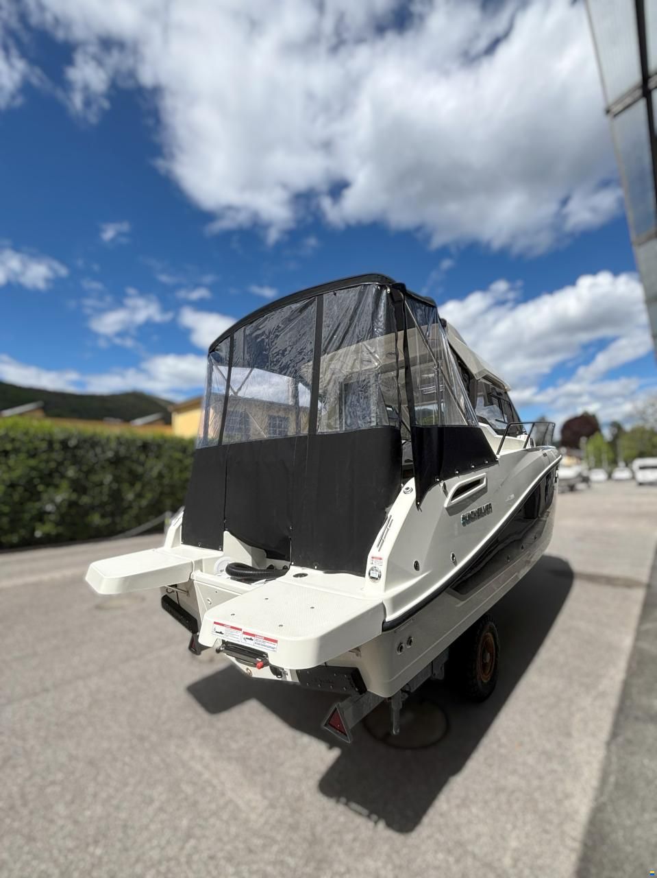 Quicksilver 705 Weekend