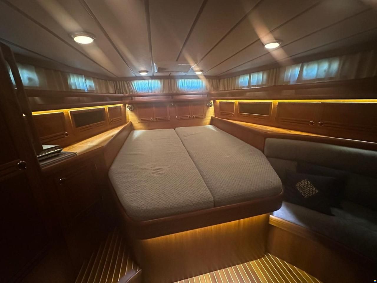 NAUTICAT YACHT O.Y. NAUTICAT 521