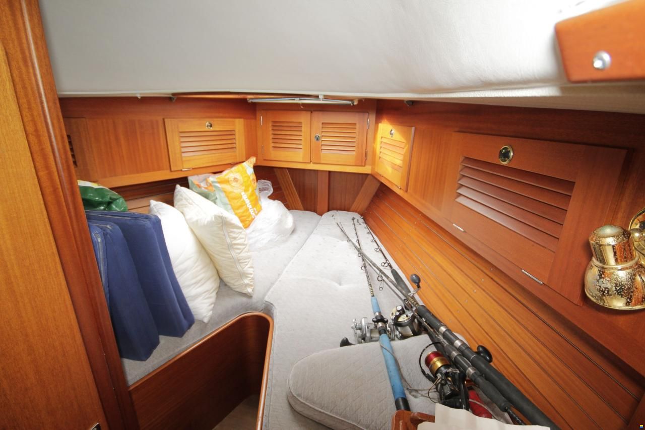 Hallberg-Rassy 42 F Mk 2